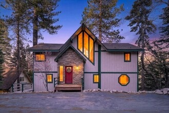 Building Photo - 26633 Thunderbird Dr