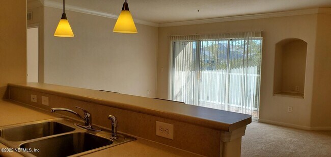 Foto del edificio - 8290 Gate Pkwy W