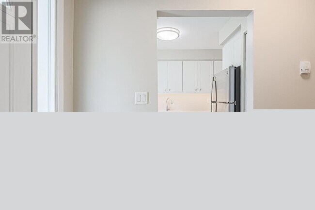 Photo du bâtiment - 570-570 Waverly St N