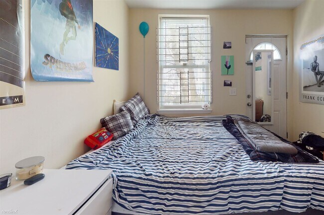 Foto del edificio - 4 br, 2 bath Duplex - 1839 WILLINGTON ST U...