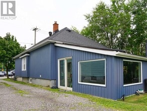Building Photo - 50 Pelham Rd