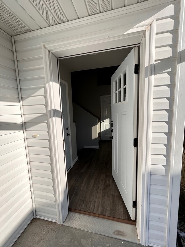 Building Photo - 236 Divide Dr