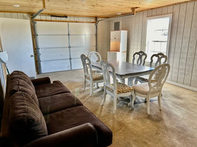 Building Photo - 3755 AR-375