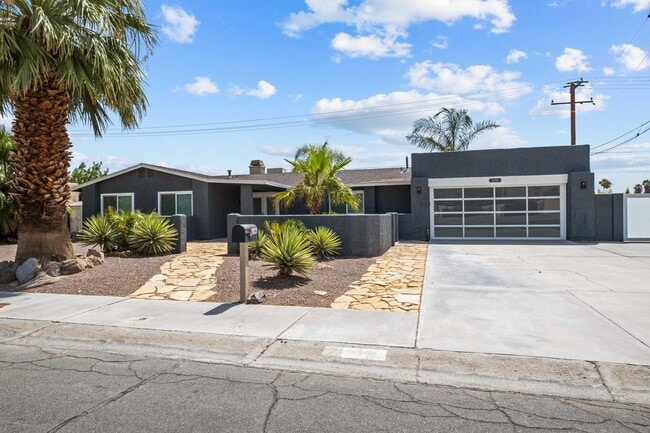Building Photo - PALM SPRINGS, Gene Autry Estates,Furnished...