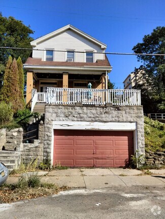 Building Photo - 425 Kathleen St
