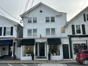 Building Photo - 15 Main St