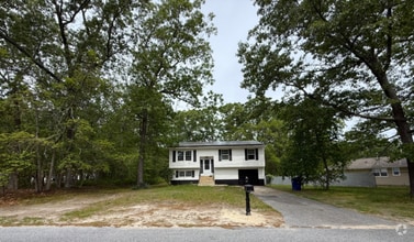 Building Photo - 6 Quail Run Rd