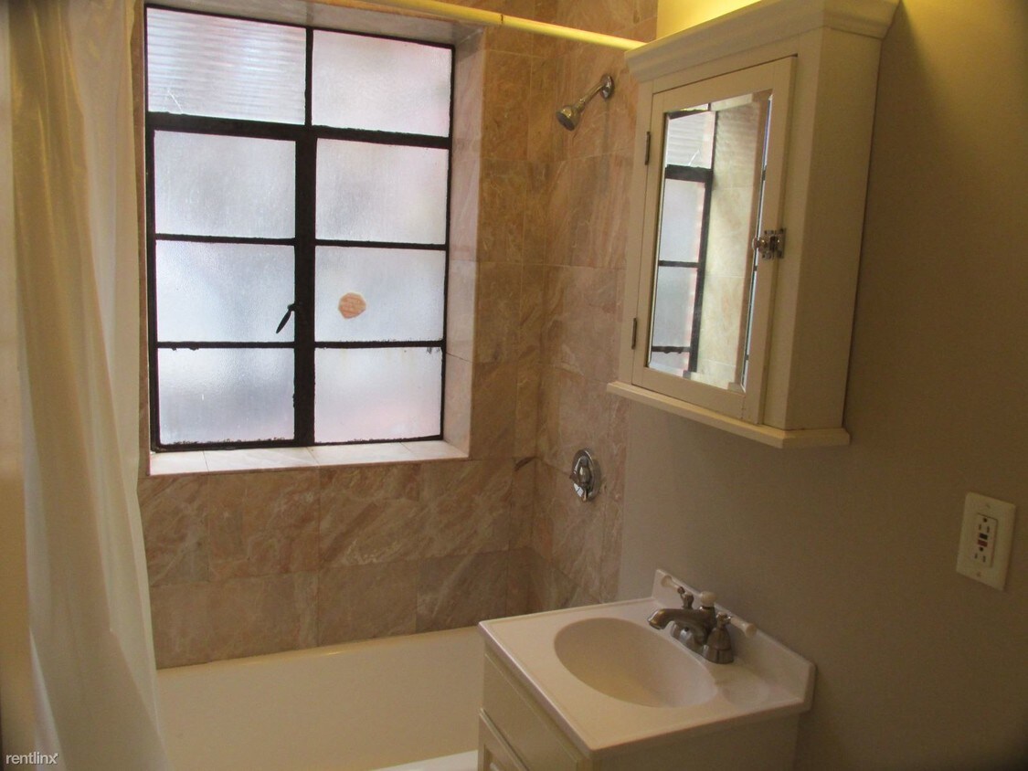 Foto principal - 96 Strathmore Rd