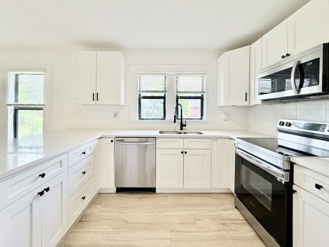 Foto del edificio - 1426 40th St S