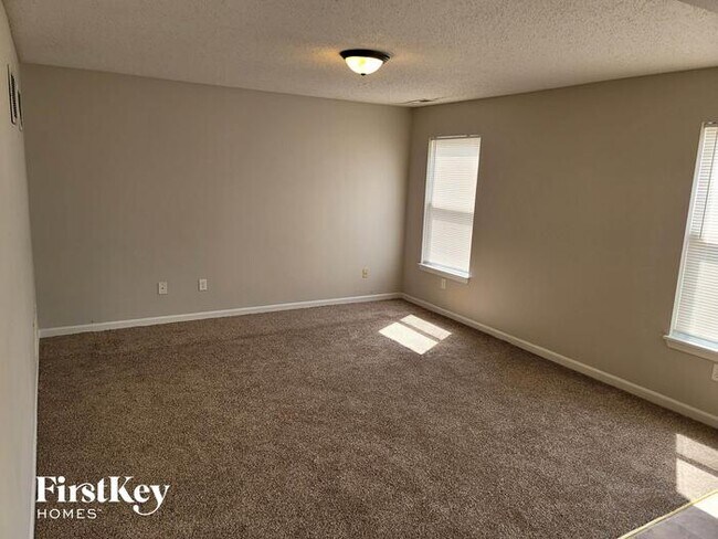 Building Photo - 11343 Roundwood Ct
