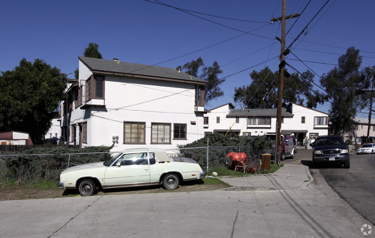 Building Photo - 6520-6544 Kelly St
