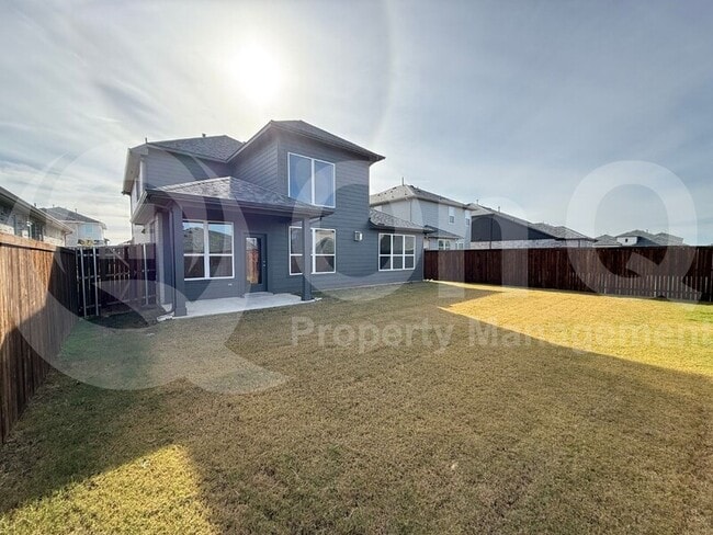 Building Photo - 609 Rusty Spurs Pl