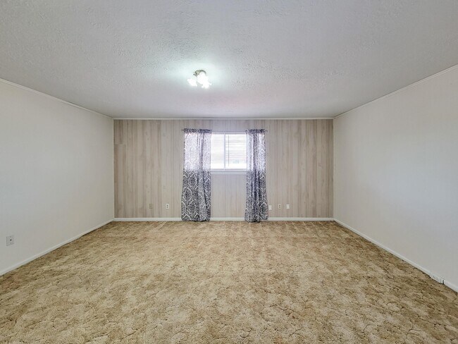 Foto del edificio - 1815 Country Village Blvd