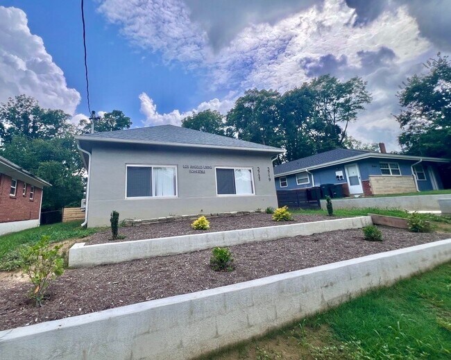 Foto del interior - 3719-3721 Kirkup Ave