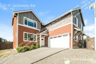 Building Photo - 2530 Jacaranda Ave