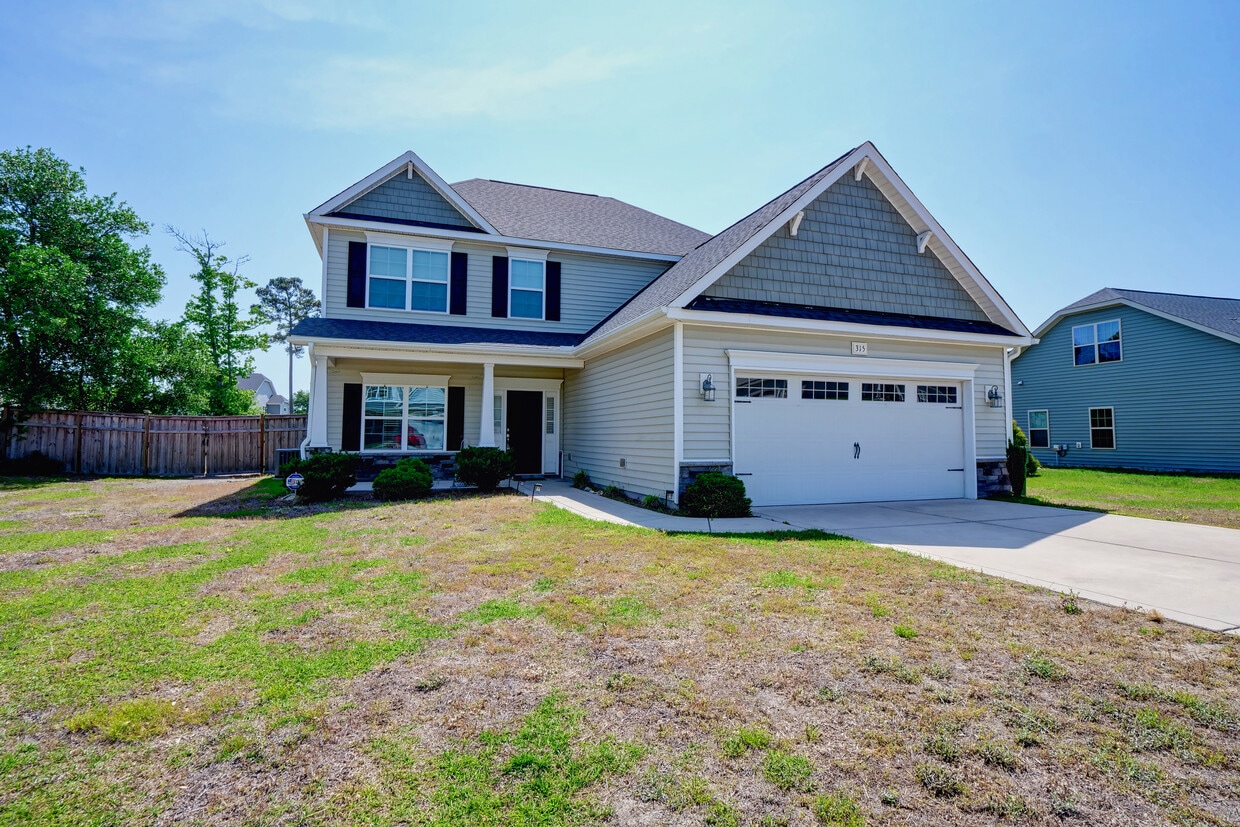 315 Red Cedar Dr, Sneads Ferry, NC 28460 House Rental in Sneads Ferry