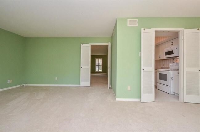 Building Photo - 6569 Wanda Ln