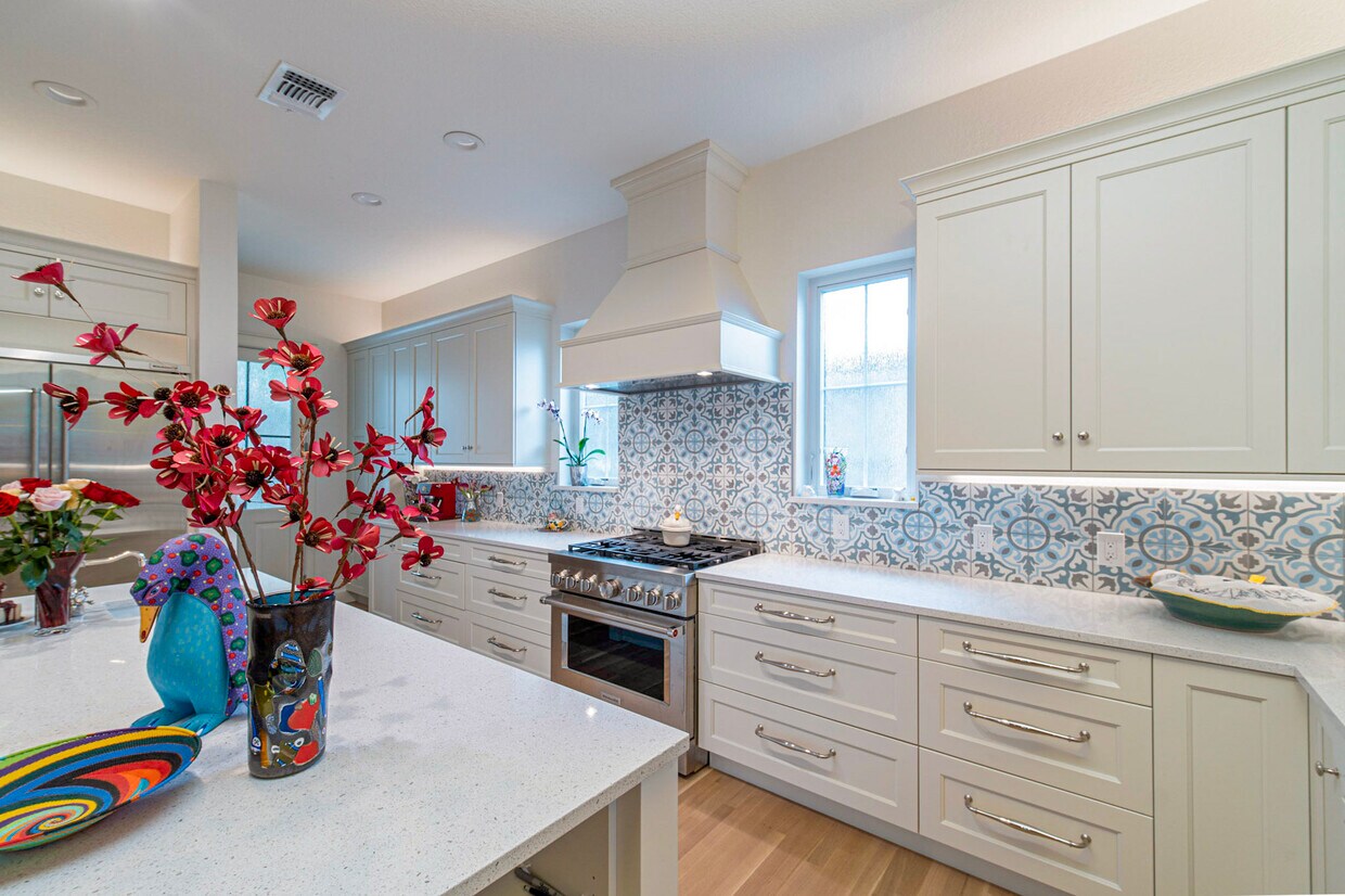 Foto principal - 509 E Live Oak St