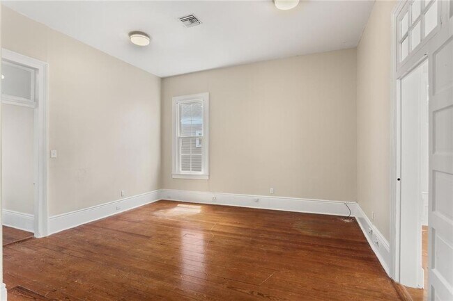 Building Photo - 4151 Canal St