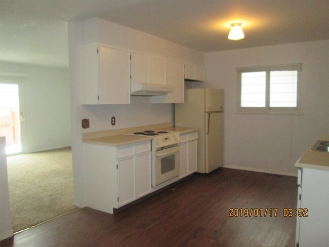 Building Photo - 658 Beldon Way