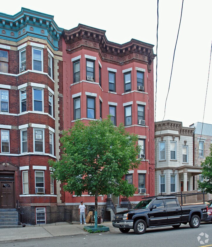 Foto del edificio - 1109 Palisade Ave