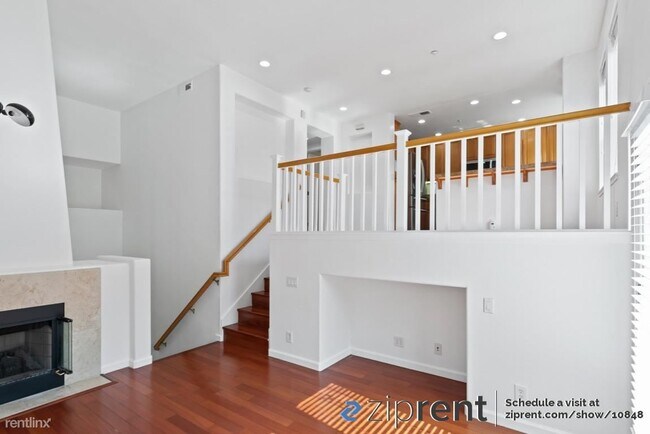 Foto del edificio - 4 br, 3 bath Townhome - 3770 Tivoli Garden...
