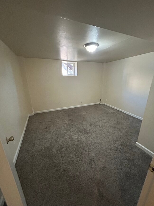 Building Photo - 222 E Evans Ave