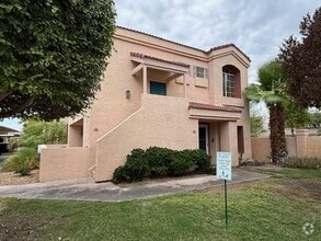 Building Photo - 1650 S Smoketree Ave