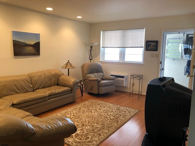 Foto del edificio - 21 S Monroe Ave