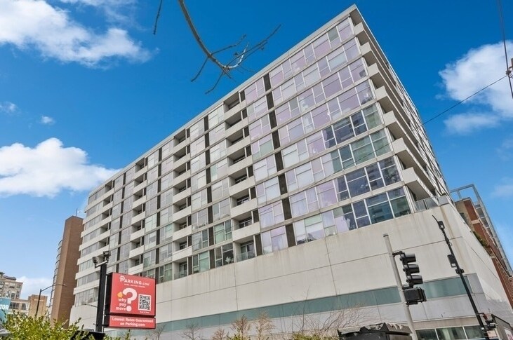 Primary Photo - 630 N Franklin St