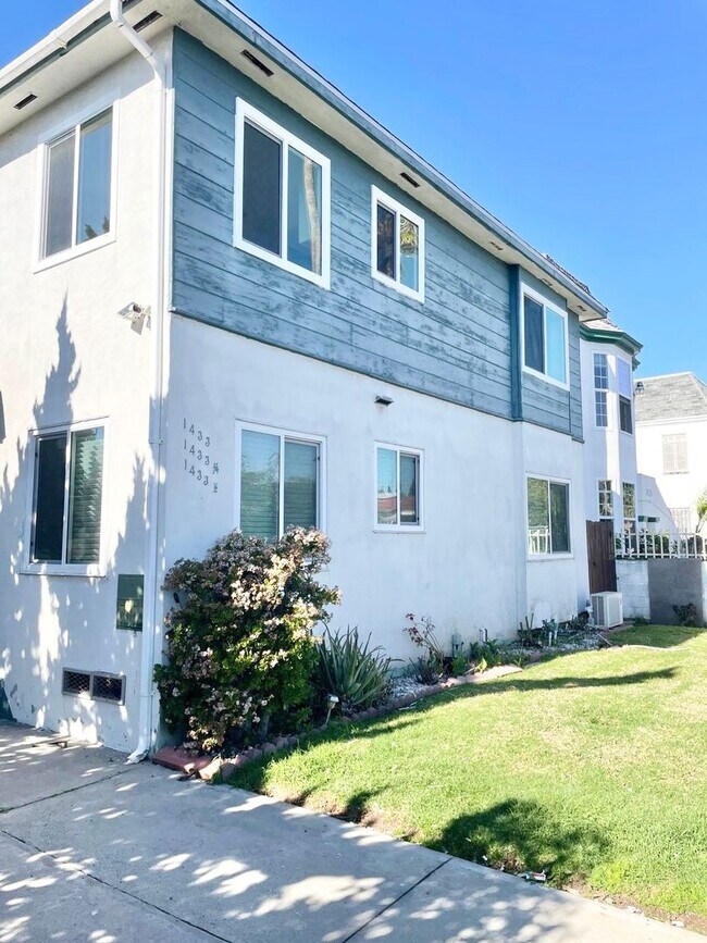 Foto del edificio - 1433 Meadowbrook Ave
