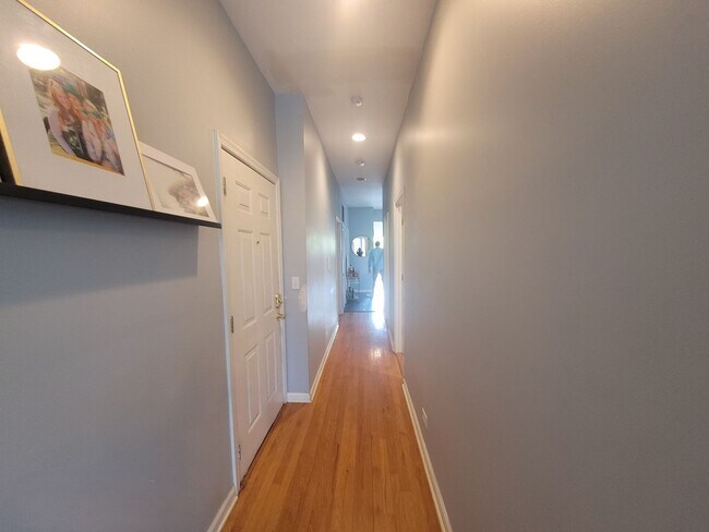 Foto del edificio - 1456 N Orleans St