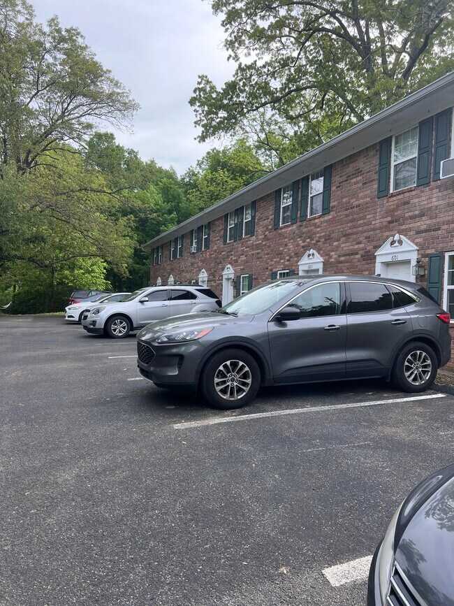 Foto del edificio - 601 Blueberry Hills Rd NE