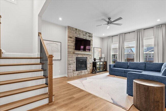 Building Photo - 5216 Windmere Chase Dr