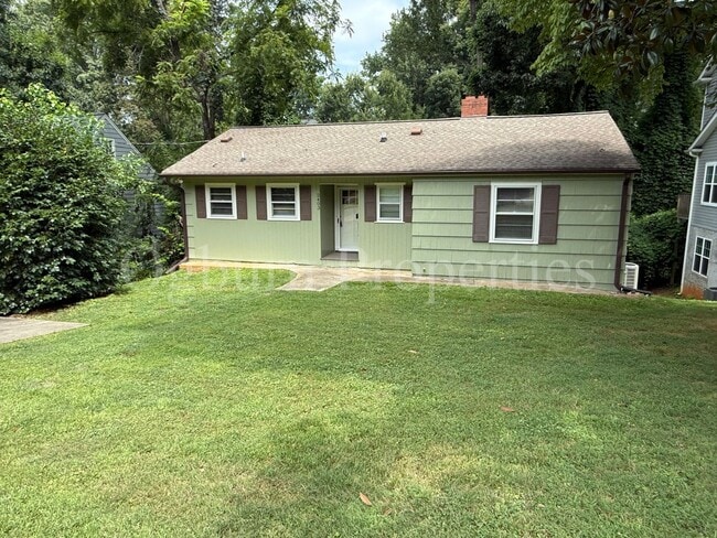 Photo - 2403 Lyndhurst Ave House