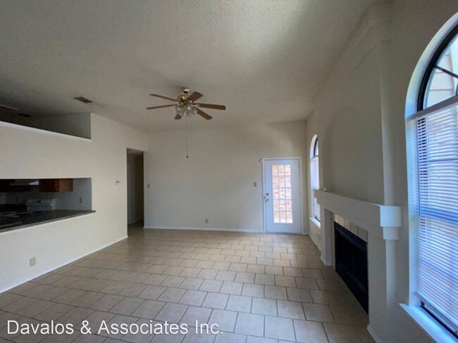 Foto del edificio - 4 br, 2 bath House - 9951 Echo Plain