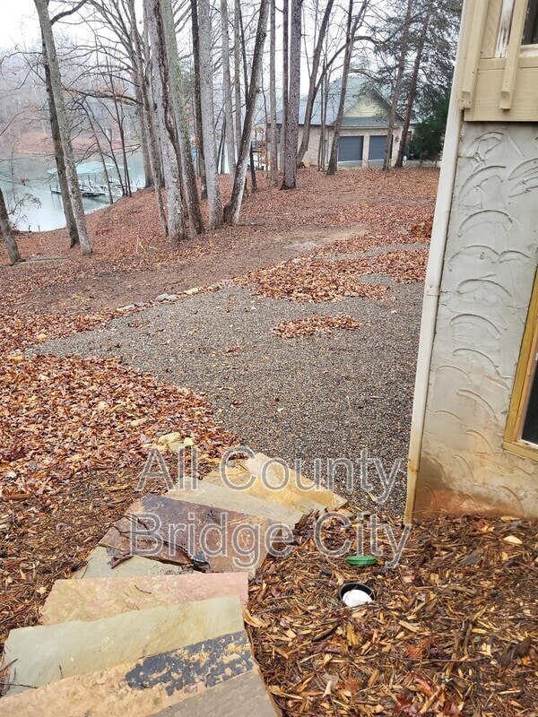 Photo - 2002 Hampton Shores Dr Apartment