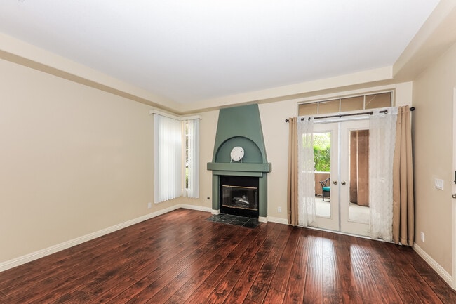Foto del edificio - 3547 Cameo Dr