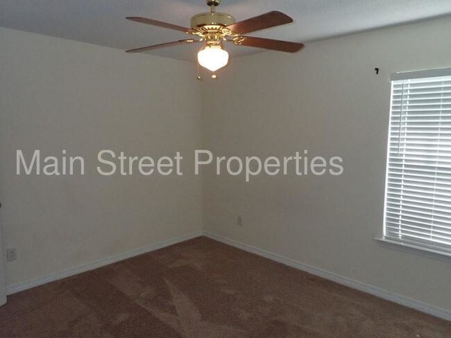 Building Photo - 9711 Bridlewood Road 3 BR/ 2 BA $1150
