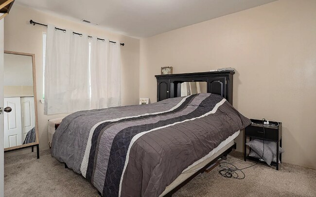 Foto del edificio - 3167 Juniper Ridge Dr
