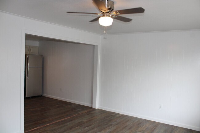 Foto del edificio - 4711 Eastside Ave