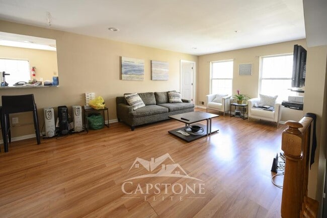 Building Photo - 0 bedroom in Newark NJ 07103