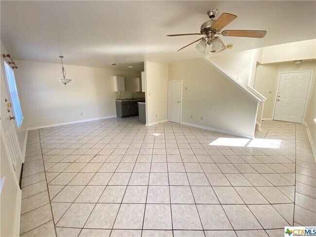 Foto del edificio - 1003-1003 Sagewood Trail