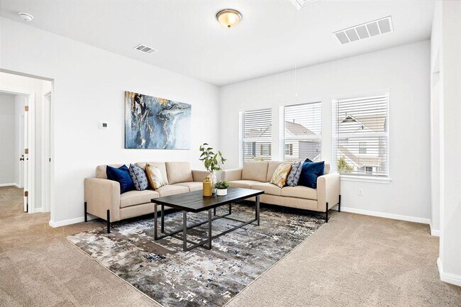 Building Photo - Gorgeous 4/BR and 3.5/BA Home on a Corner ...