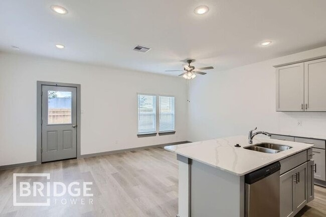 Building Photo - BRISTOL PLAN