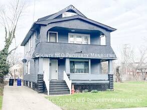 Building Photo - 3310 E 134th St