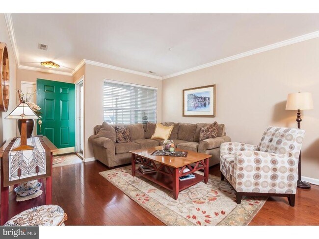 Foto del edificio - 517 Waterford Ct