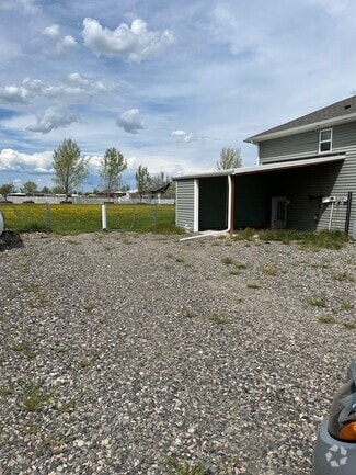 Building Photo - 5535 Lester Ln