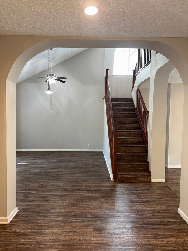 Building Photo - 16739 Crystal Glade