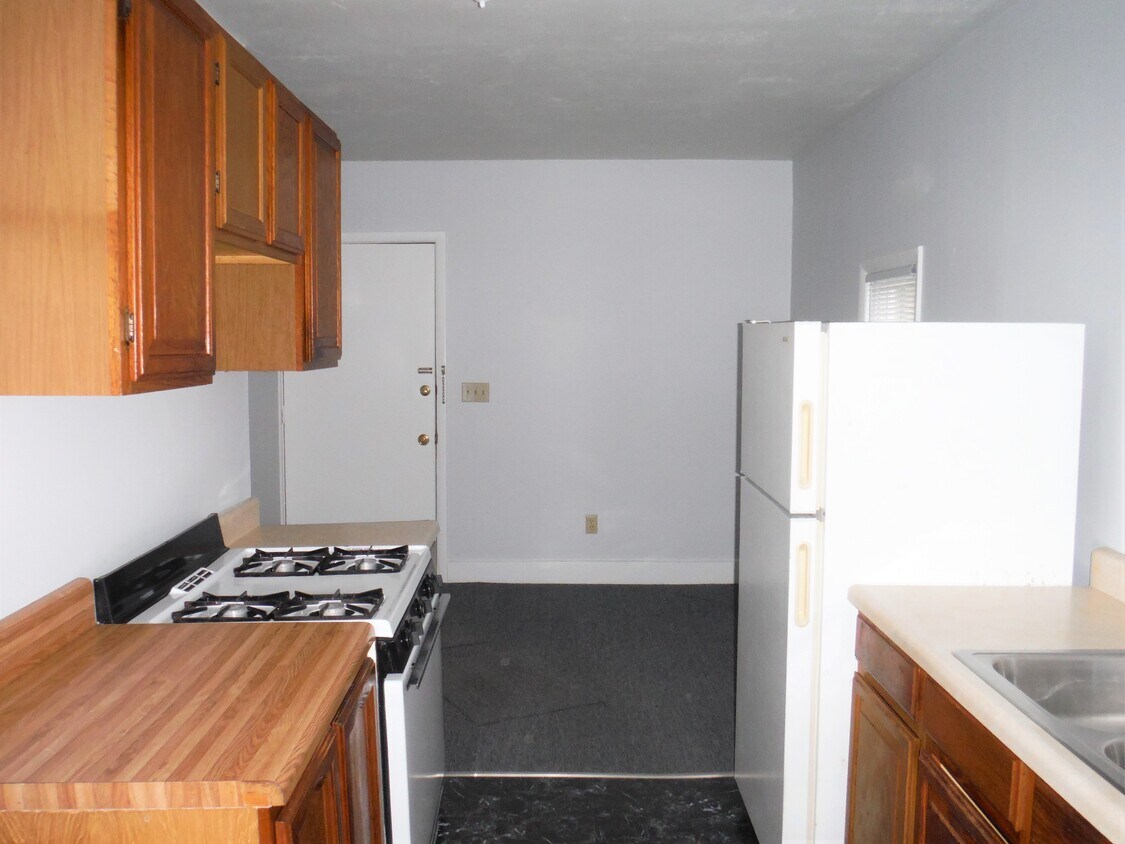 kitchen - 29 3rd St